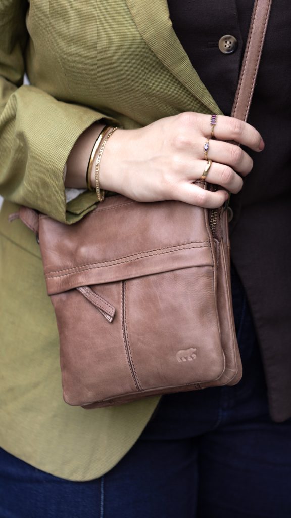 CL-45084_PEWTER_Front_9x16