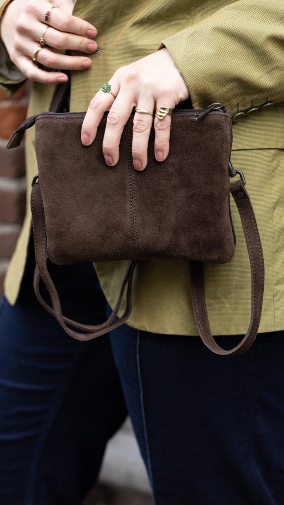 SU-3578_BROWN_Front_9x16